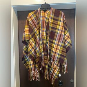Plaid Shawl: Warm and Cozy: Super Cute